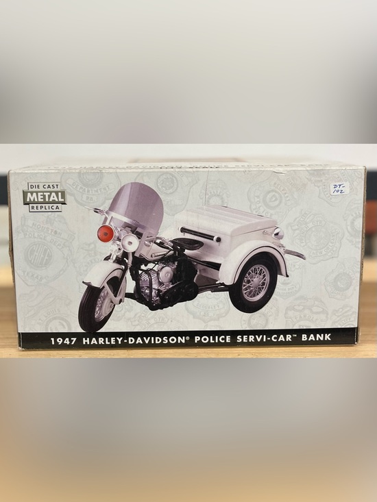 Harley-Davidson Other - 1947 Harley Davidson Police Servi-Car coin bank